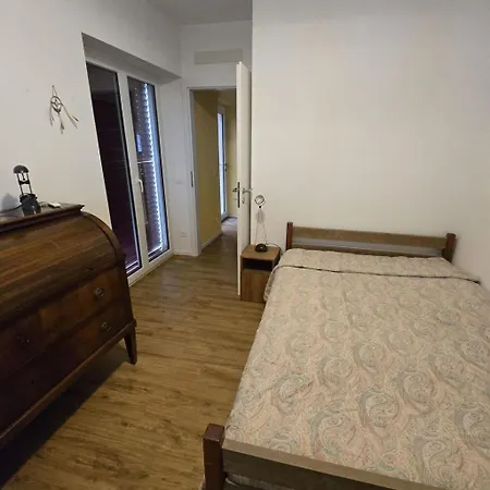 Il Baitone 1 By Interhome * Minusio